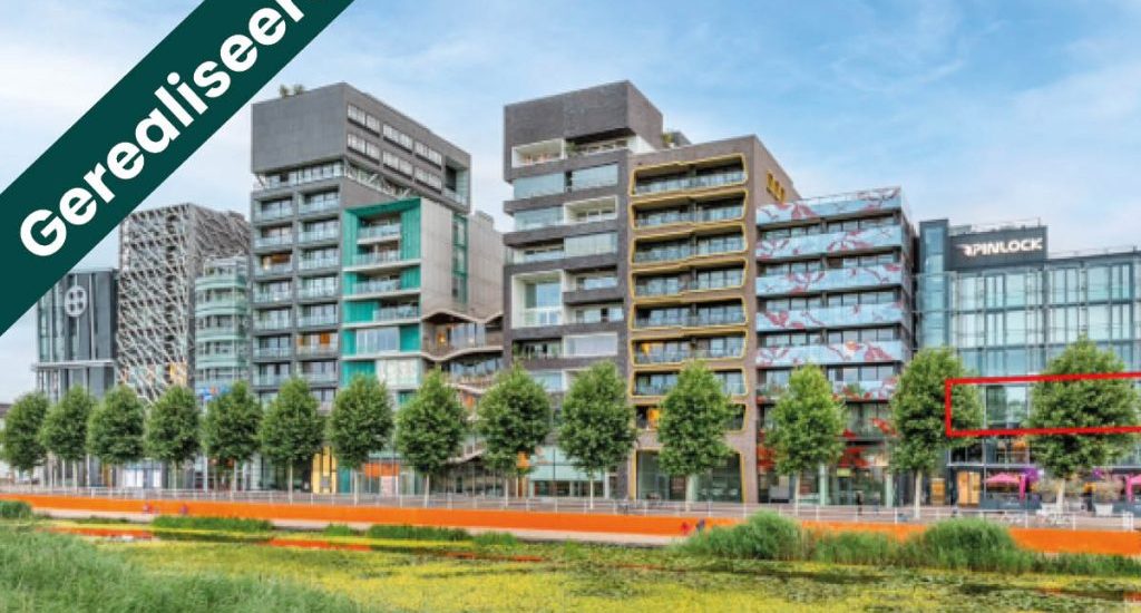 Een kantoor te verbouwen tot luxe appartement bestemd voor de verkoop